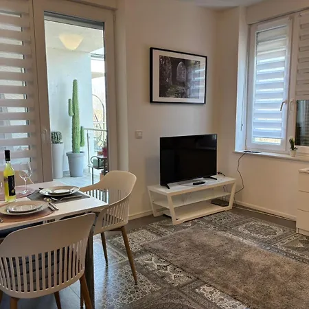 One Bedroom 316 Daire *